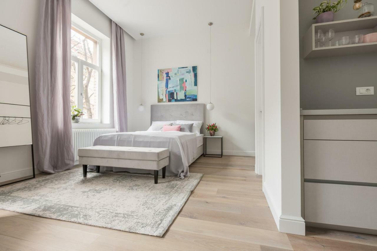 Montevideo Deluxe Apartments Zagreb Extérieur photo